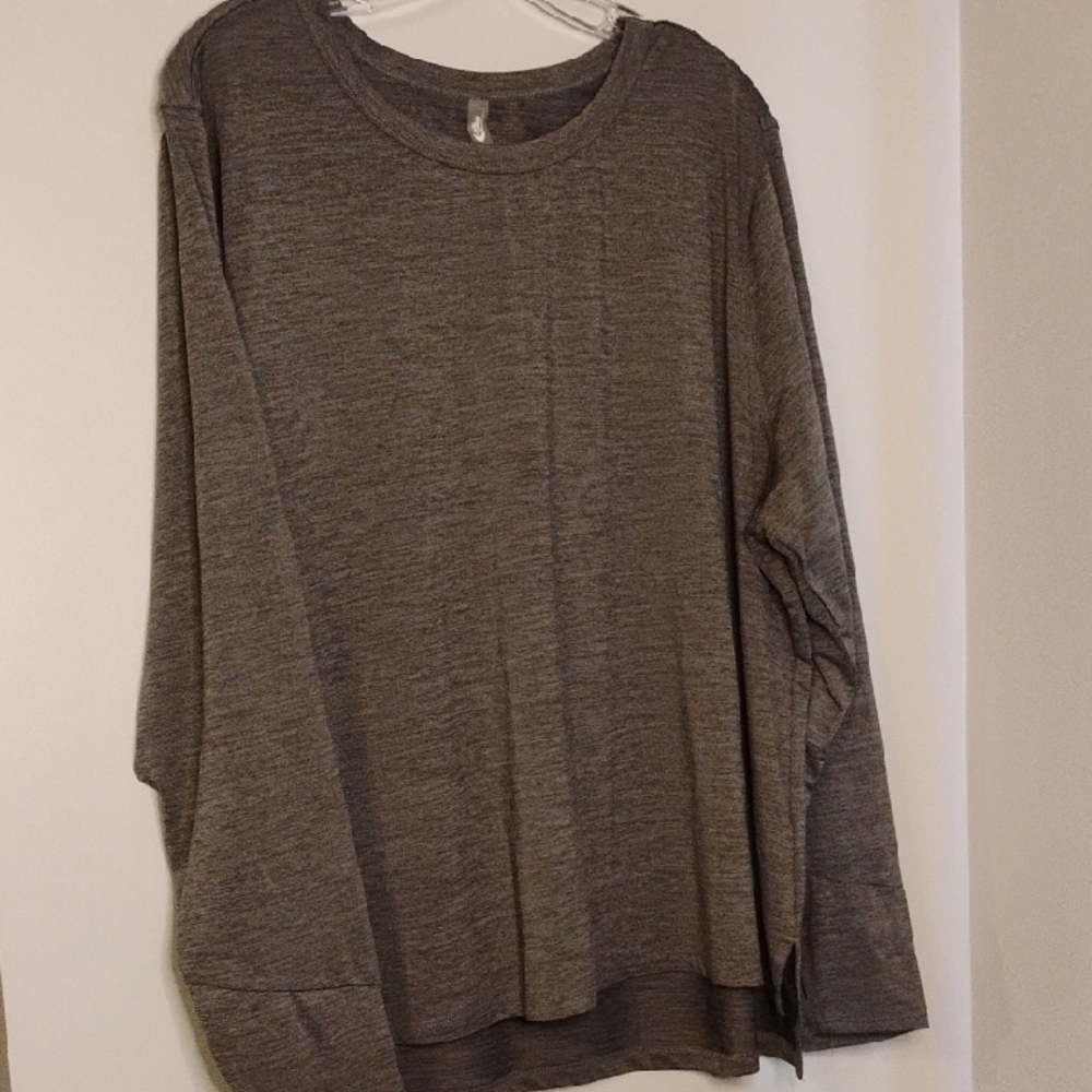 Long Sleeve Activewear Shirt